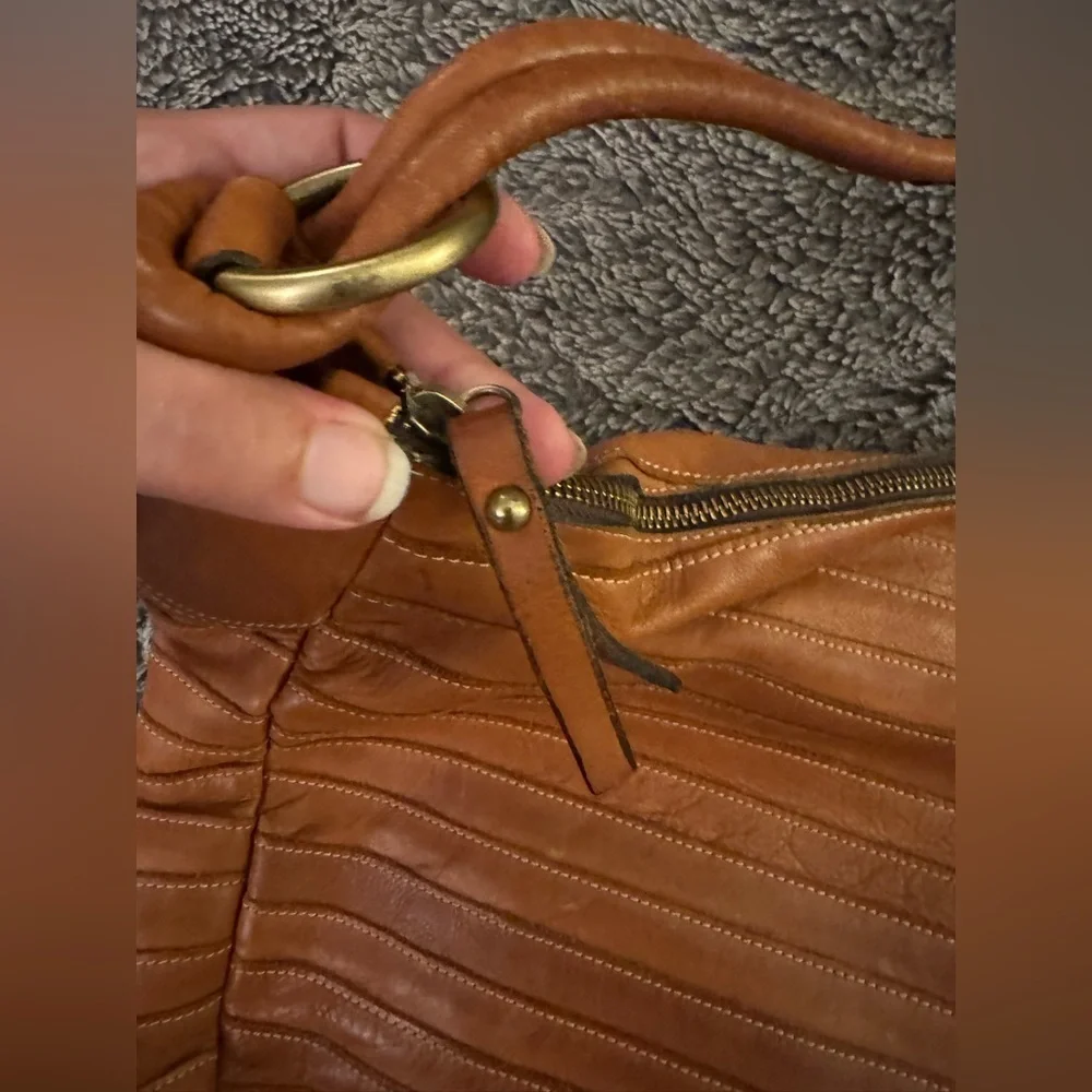 IL DUCA Tan Italian Leather Hobo Bag